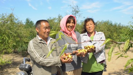 張智霖、李承鉉高位成團,良品鋪子致敬披荊斬棘的你